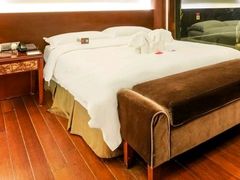 -张家港金凤凰度假村温泉