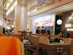 -黄记煌三汁焖锅(新佳丽江汉路店)