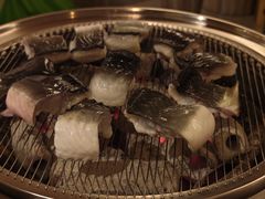 -围炉肉舍•炭烤活鳗•丹东海鲜烤肉(步行街店)