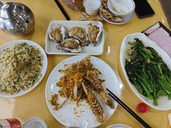 -鹏城人家海鲜酒家·23年老字号(较场尾店)