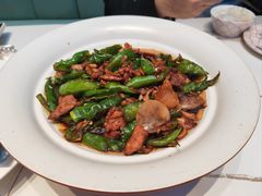 -阿瓦山寨·湘菜现炒·剁椒鱼头王(咸阳总店)