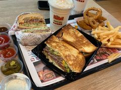 -The Habit Burger Grill 哈比特汉堡(复兴soho店)