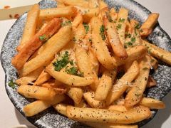 -春树下·树屋花房西餐厅(罍街AS1980店)