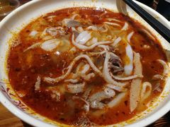 -遵义虾子张六羊肉粉(地王店)