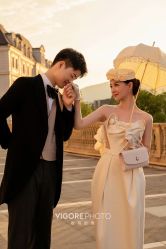 -雪中彩影婚纱摄影·微光艺术中心