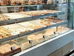 面包甜点陈列柜-珍糕兴(三林店)