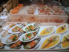 -雍容荟帝王蟹活龙虾展台自助(IFS黑金店)