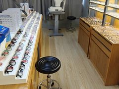 -优医视平价眼镜蔡司依视路折扣工厂店(德胜门店)