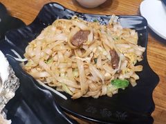 干炒牛河-烧蠔帮·湛江生蚝(茂南万达店)