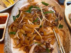 牛肉炒河粉-麽麽家•爆炒牛肉饭(景瑞时光里店)
