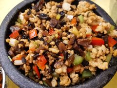 黑红三剁双拼-蝴蝶泉宾馆-中餐厅