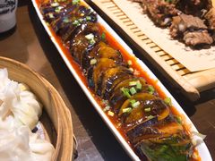 一根茄子-东口码头·烧鸽子·鱼头泡饼·地方菜(金鹰悦城店)