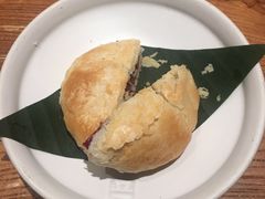 玫瑰鲜花饼-云海肴·汽锅鸡·云南菜(美罗城店)