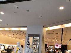 -ZARA(万达广场二七店)