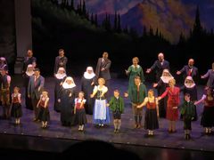 -交通银行前滩31演艺中心