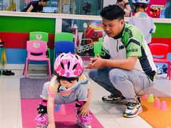 -阿布溜溜(同曦假日百货店)