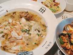 -渔语鱼酸菜鱼新川菜(来福士店)