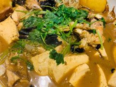 特色砂锅烧鱼-吕氏疙瘩汤·私家菜馆(慈云寺店)