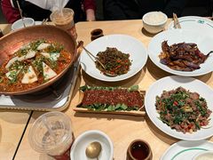 薄荷牛肉卷-一坐一忘云南菜(卓悦中心)