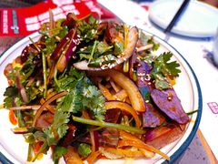 -山河屯铁锅炖·非遗东北菜(南山店)