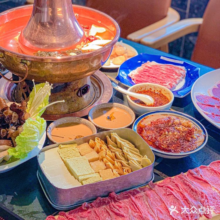 西安正宗铜锅涮肉—手切羊肉你不能错过的美食❗️❗️❗️