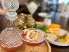 -Chom Cafe and Restaurant
