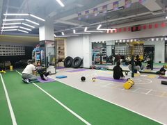 -CXFIT 陈徐健身工作室(凯旋店)