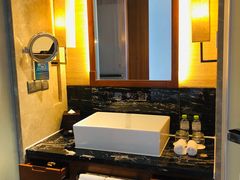 -三亚湾海居铂尔曼度假酒店