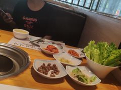 -唯成•韩国炭火烤肉 유성고기