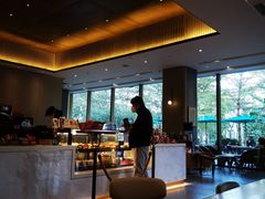-星巴克臻选(深圳龙华红山天虹店)