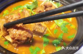 Braised Lamb Spine in Clay Pot