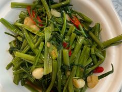 -汗腾格里·风味餐厅(新疆驻京办店)