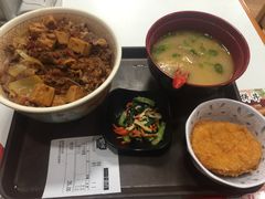 -食其家·牛丼咖喱(广元西路店)