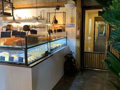 面包甜点陈列柜-仙峰天然面包(迎宾路店)