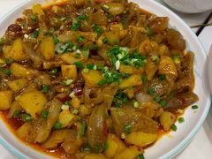 红烧牛筋-犇逸·乐山跷脚牛肉·四川现炒(览海店)