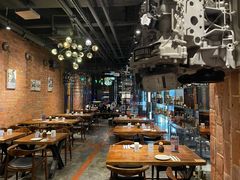 大堂-1886德国汽车餐厅(外滩十六铺码头店)