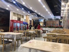 -江城燕子大排档(江汉路步行街店)