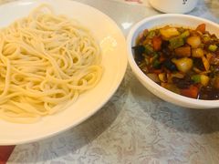 过油肉拌面-汗腾格里·风味餐厅(新疆驻京办店)