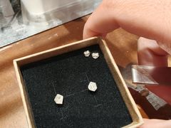 -十八字金·银饰·拼豆·开蚌DIY(魏公芳华里店)