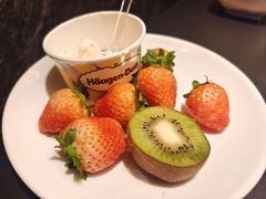 -钱小奴海鲜自助黑金店(杭州滨江龙湖店)