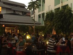 -Dash Teak House