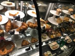 -星巴克臻选(深圳龙华红山天虹店)