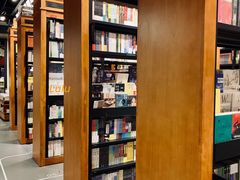 -西西弗书店&矢量咖啡(凯德晶萃广场店)