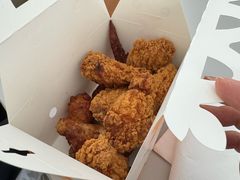 -麦当劳(上海虹桥站30B检票口楼上)