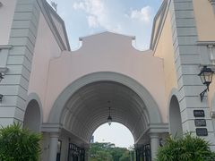 -佛罗伦萨小镇广佛名品奥特莱斯(疏港路店)