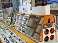 -沪睛眼镜蔡司官方授权店(金桥佳林路店)