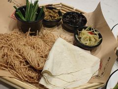 -丁里羊肉小镇(天鹅湖总店)