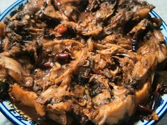 红烧鱼头-金鹏鱼肉馆