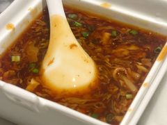 传统海鲜酸辣羹-青雅中餐厅(大连金石滩绿发希尔顿度假酒店)