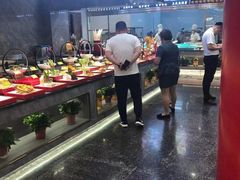 自助取餐区-皇宫大酒店